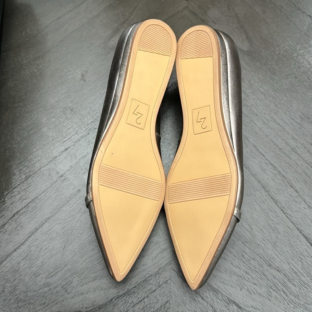 27 EDIT Naturalizer Katalie Chained Detail Pointed Toe Pump - Picture 3 of 7